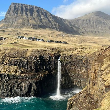 The Old House Close To The Ferry To Mykines Sorvagur Bagian luar foto